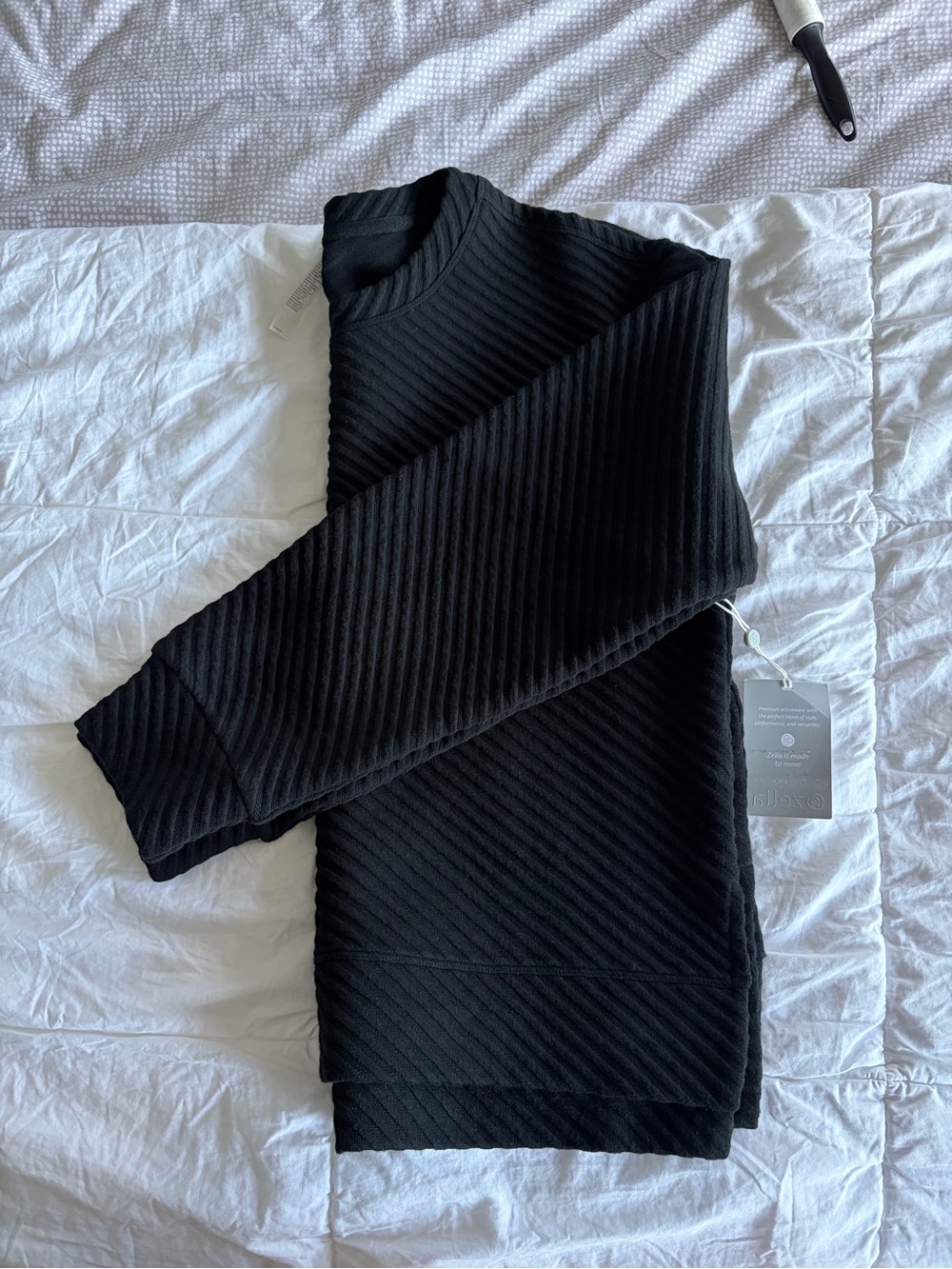 Zella Black Ribbed Crewneck
